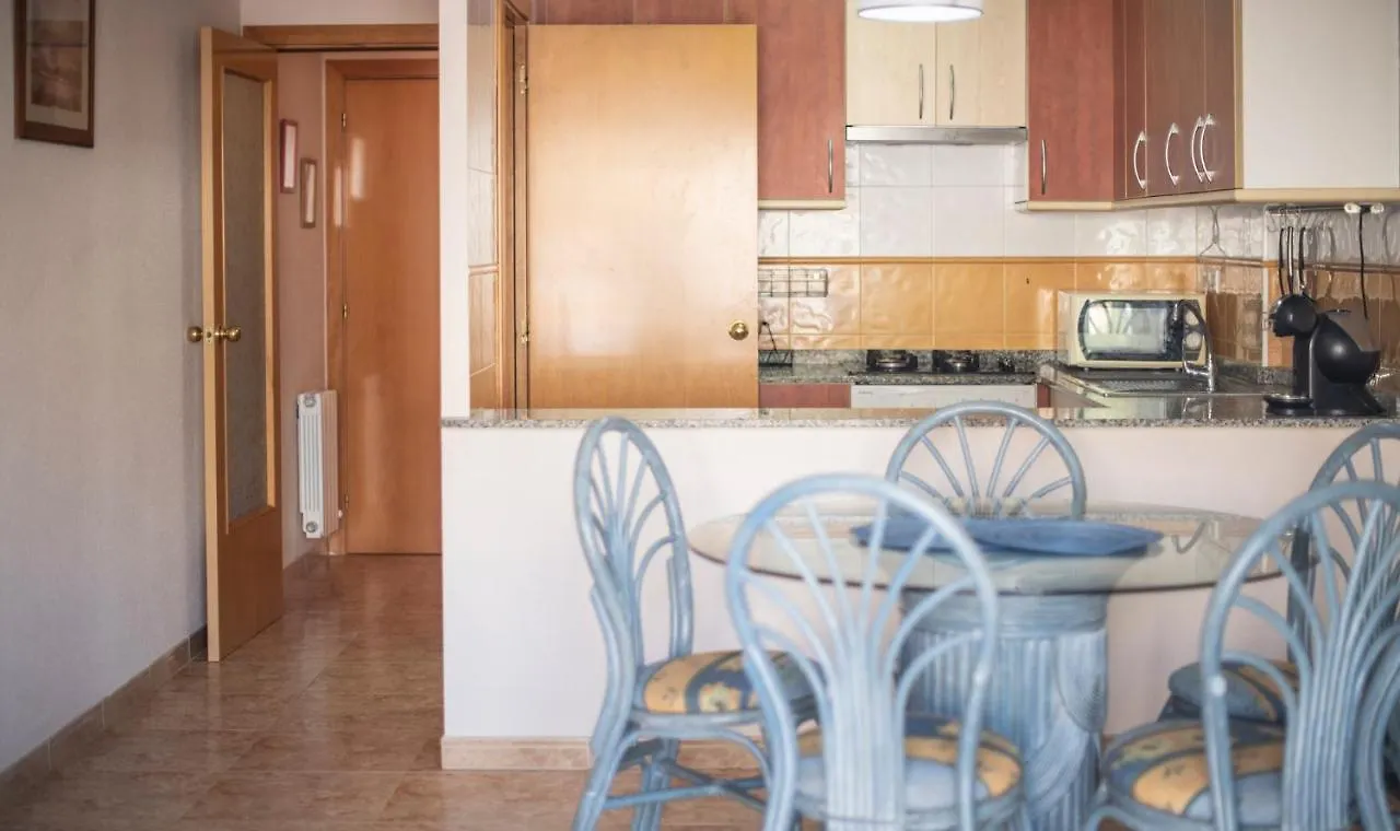 R129 Apartamento Con Terraza Y Piscina Comunitaria Cerca De La Playa Calafell Španělsko