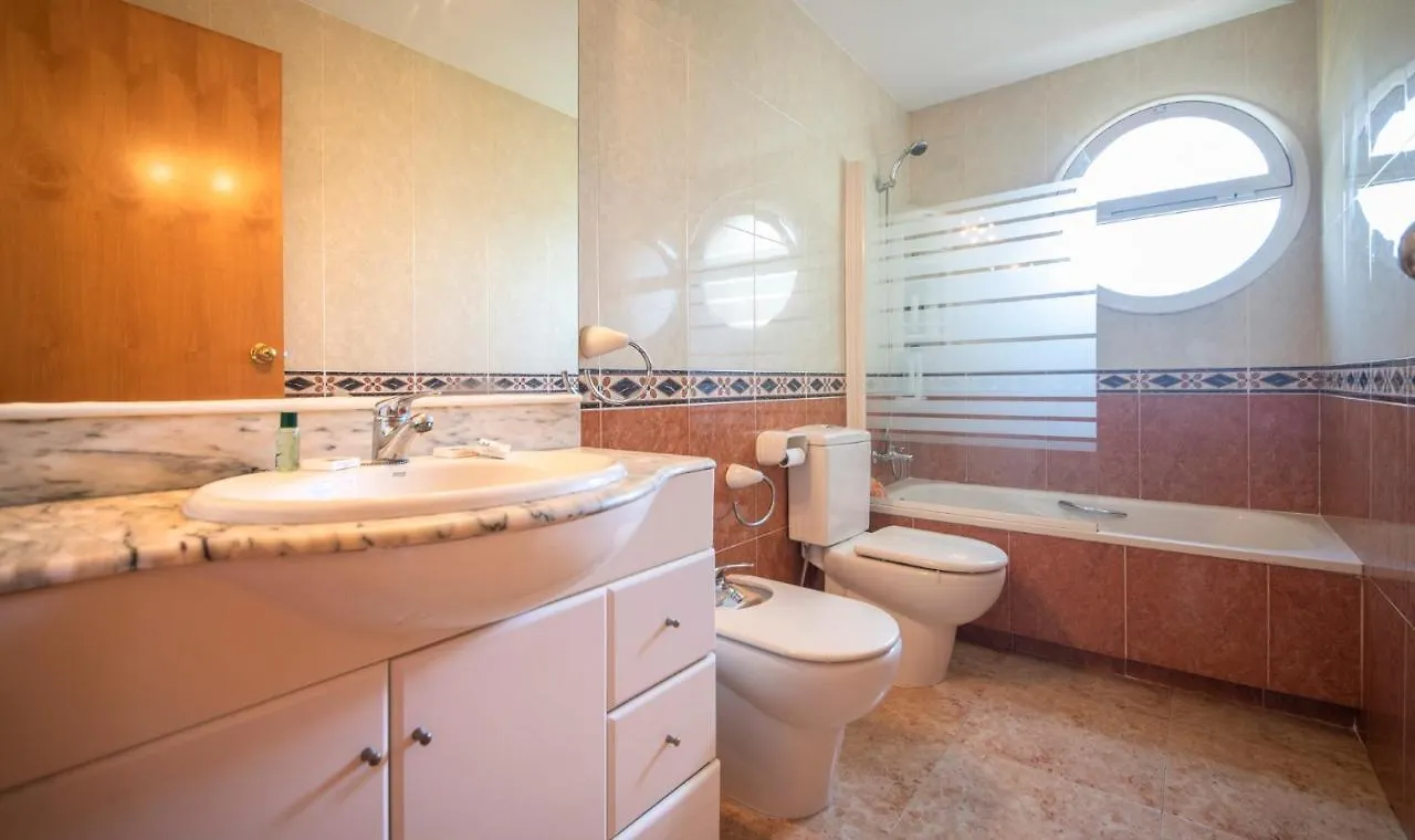 R129 Apartamento Con Terraza Y Piscina Comunitaria Cerca De La Playa Calafell